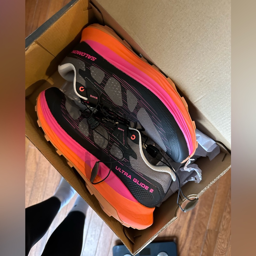 Salomon Ultra Glide 2- NEW IN BOX! Size 8